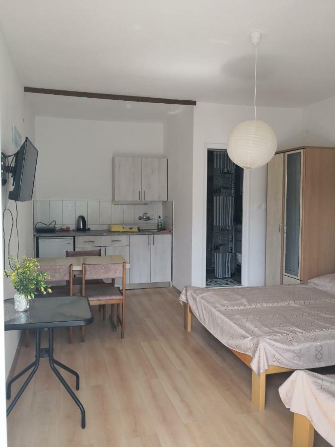 Zemunella Guest House Herceg Novi Zimmer foto